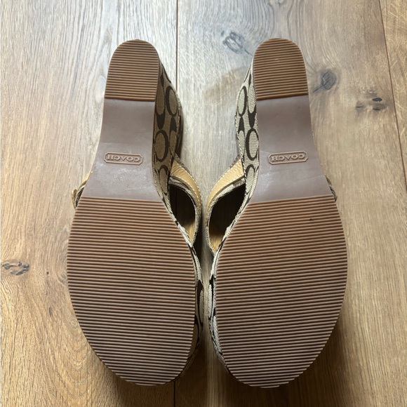 Coach Signature Pattern Tan Wedges - Picture 2 of 3